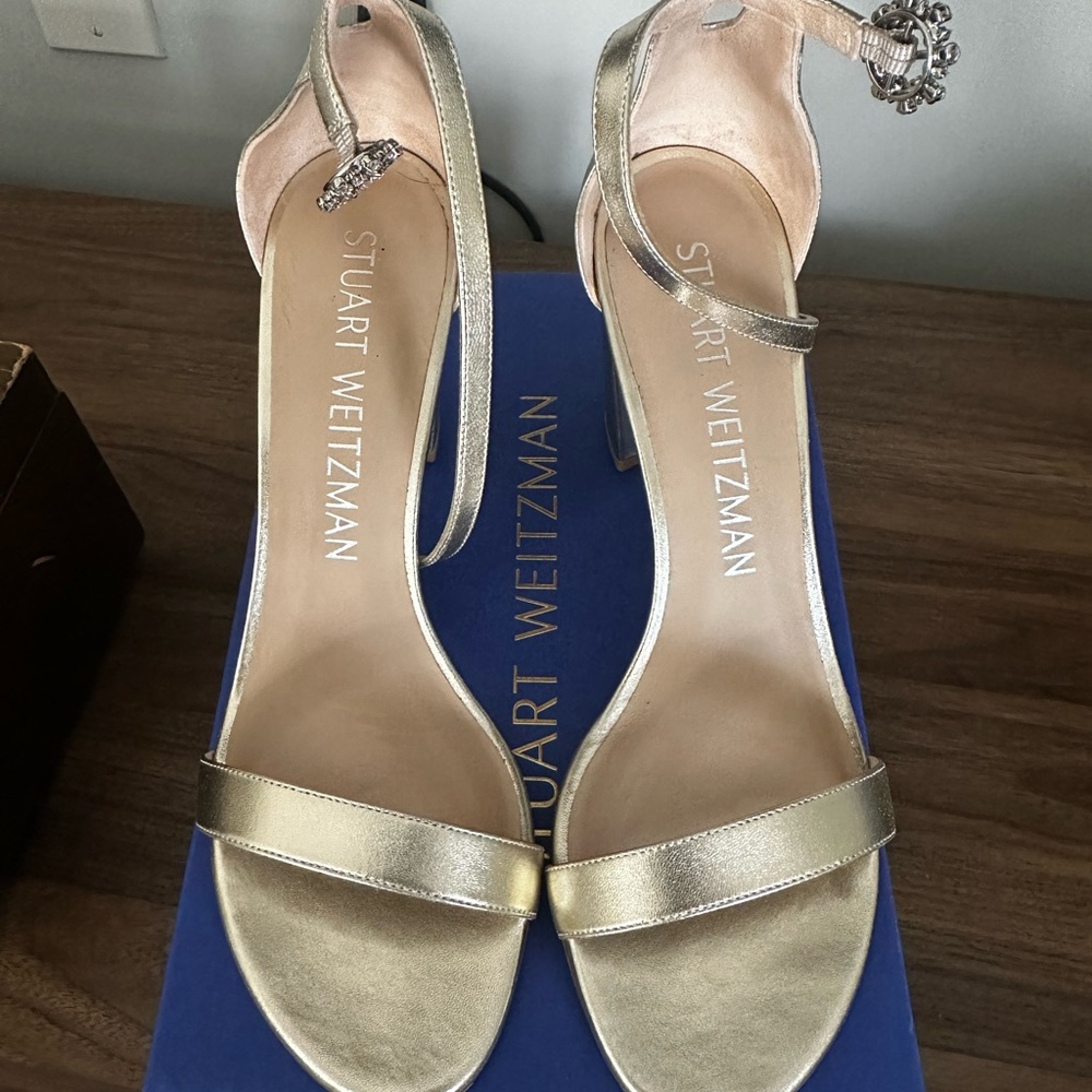 Stuart Weitzman Nearlynude Metallic Sandles